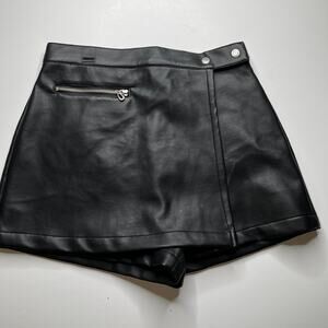 D'Mode Classix Black Pleather Skort Juniors 9